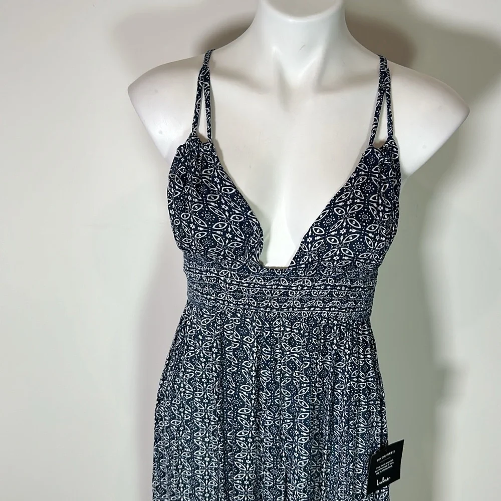 LULU’S MAXI DRESS - Picture 4 of 10
